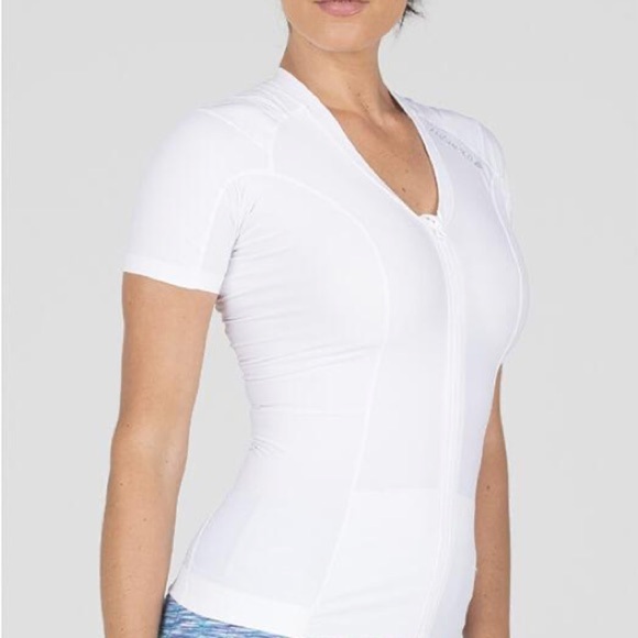 Athleta Bright White Short Sleeve Tee - Picture 2 of 9